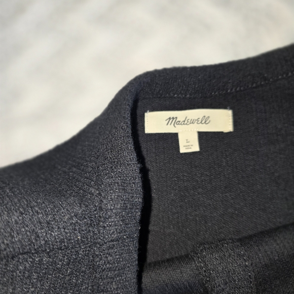 Madewell Black Sleeveless Button-Up Top - Picture 4 of 5